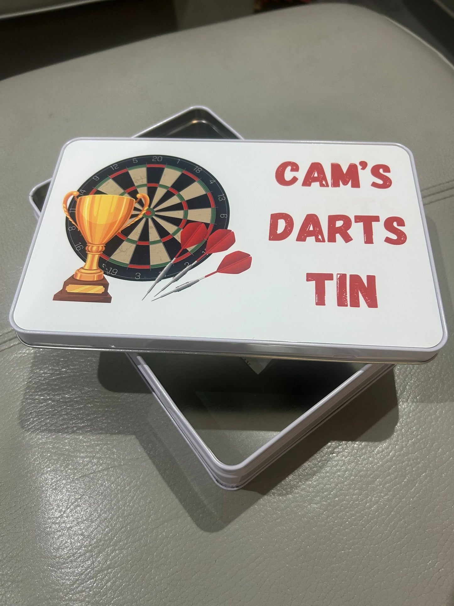 Darts tin
