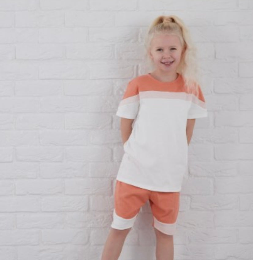Colour block T-shirt and short sets