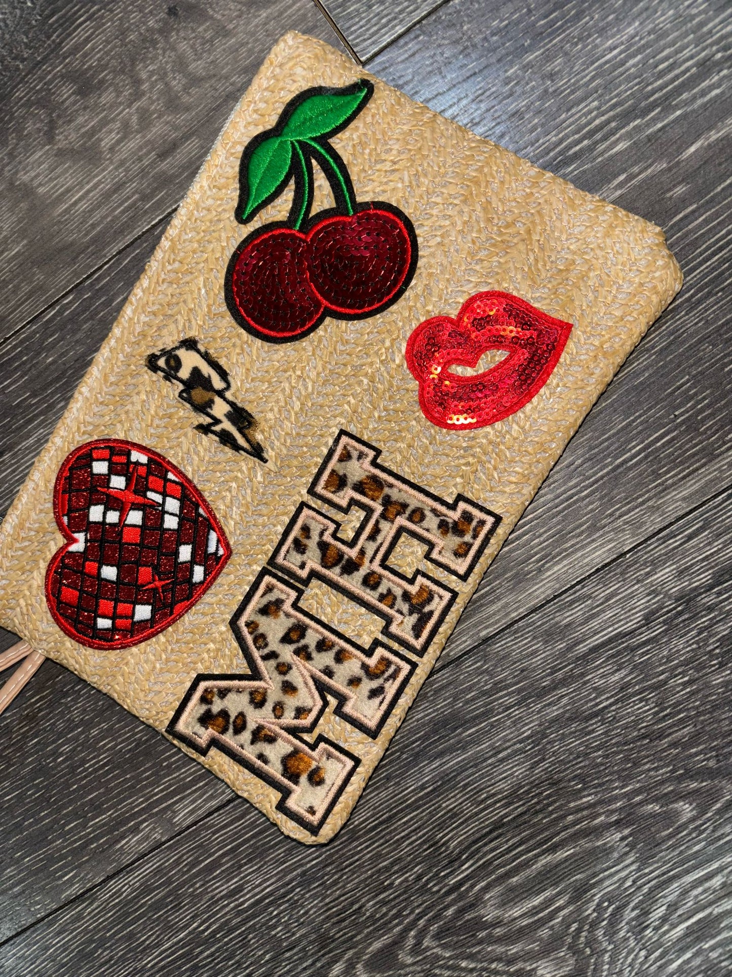 Holiday/festival pouches (red design)